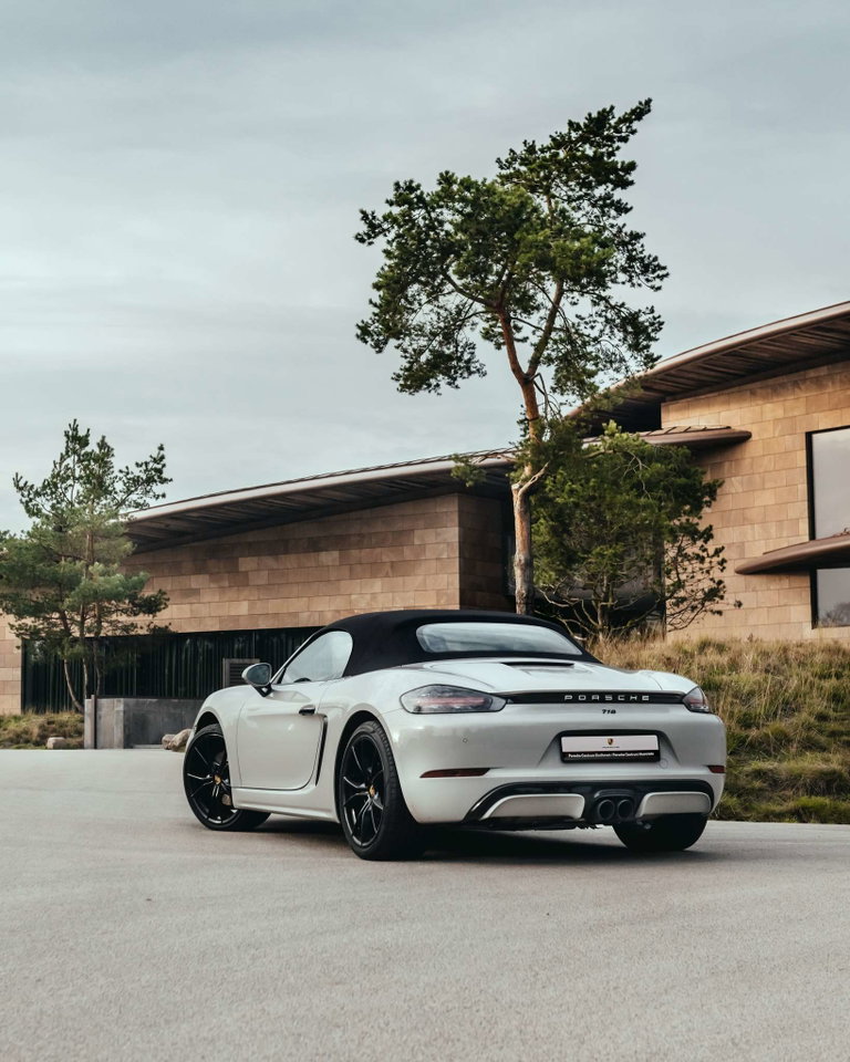 Porsche 718 Boxster