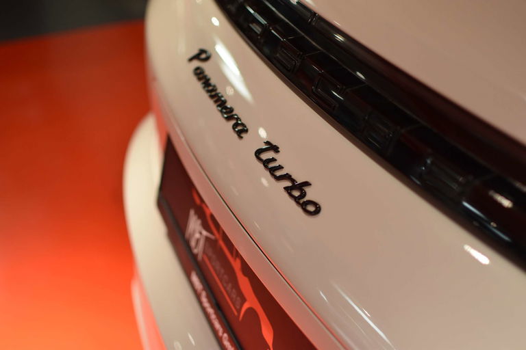 Porsche Panamera Turbo