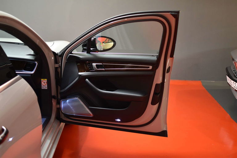 Porsche Panamera Turbo