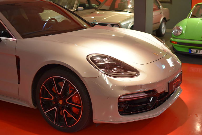 Porsche Panamera Turbo