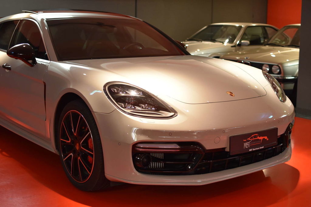 Porsche Panamera Turbo