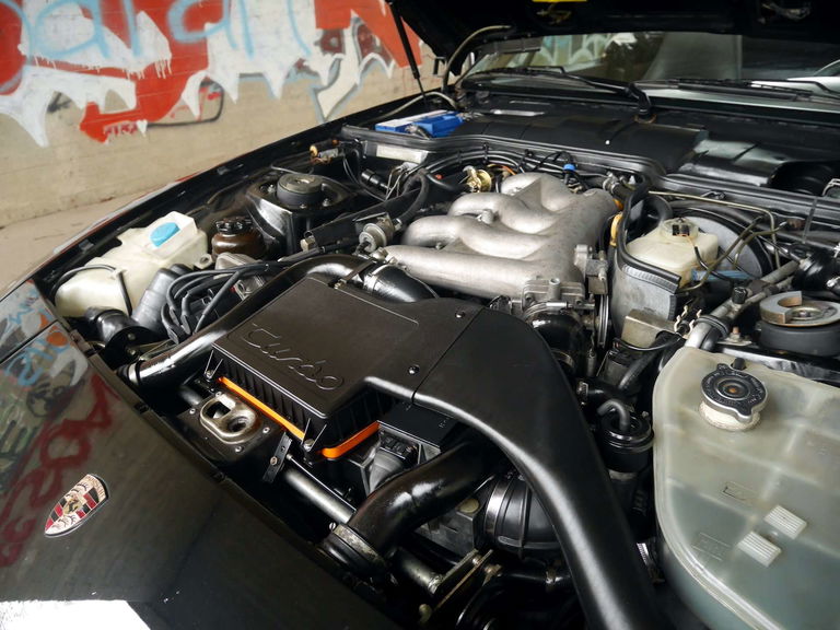 Porsche 944 Turbo Cabriolet