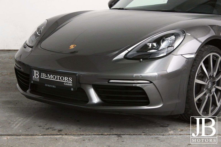 Porsche 718 Boxster