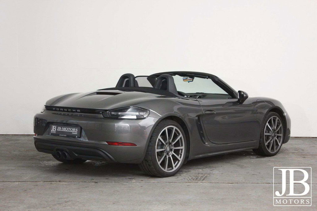 Porsche 718 Boxster