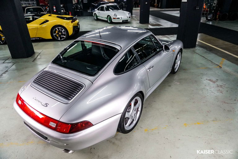 Porsche 993 Carrera 4S