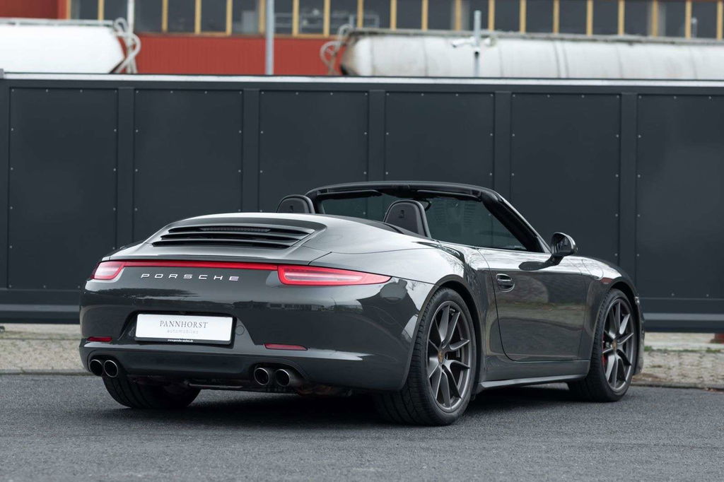 Porsche 991 Carrera 4S