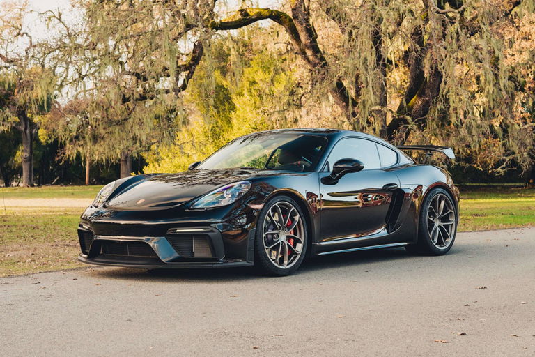 Porsche 718 Cayman GT4