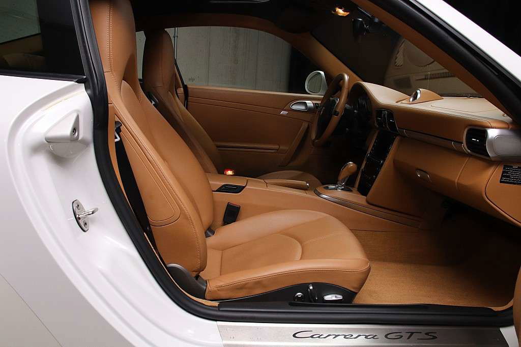 Porsche 997.2 Carrera GTS