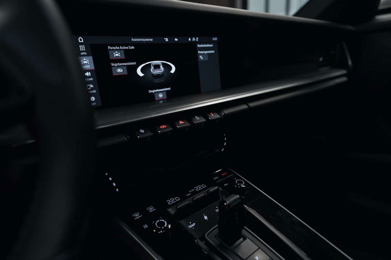 Porsche 992 Carrera 4S