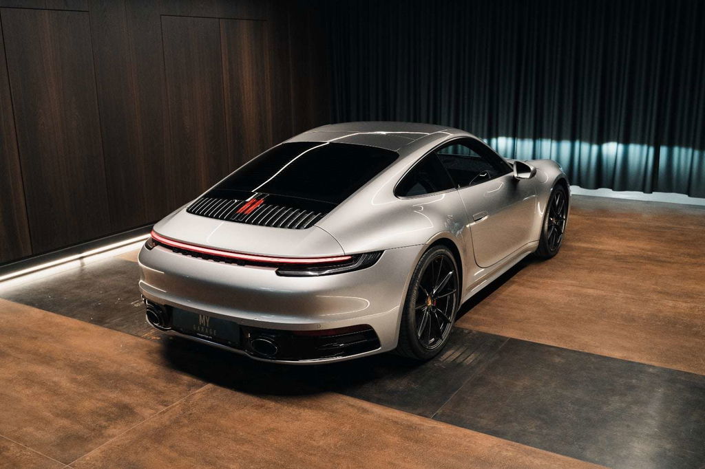 Porsche 992 Carrera 4S