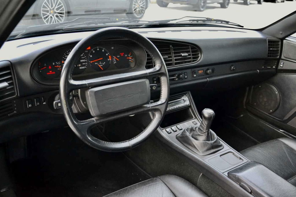 Porsche 944 Turbo Cabriolet