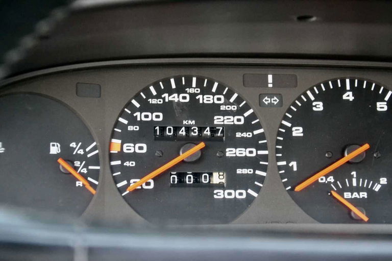 Porsche 944 Turbo Cabriolet