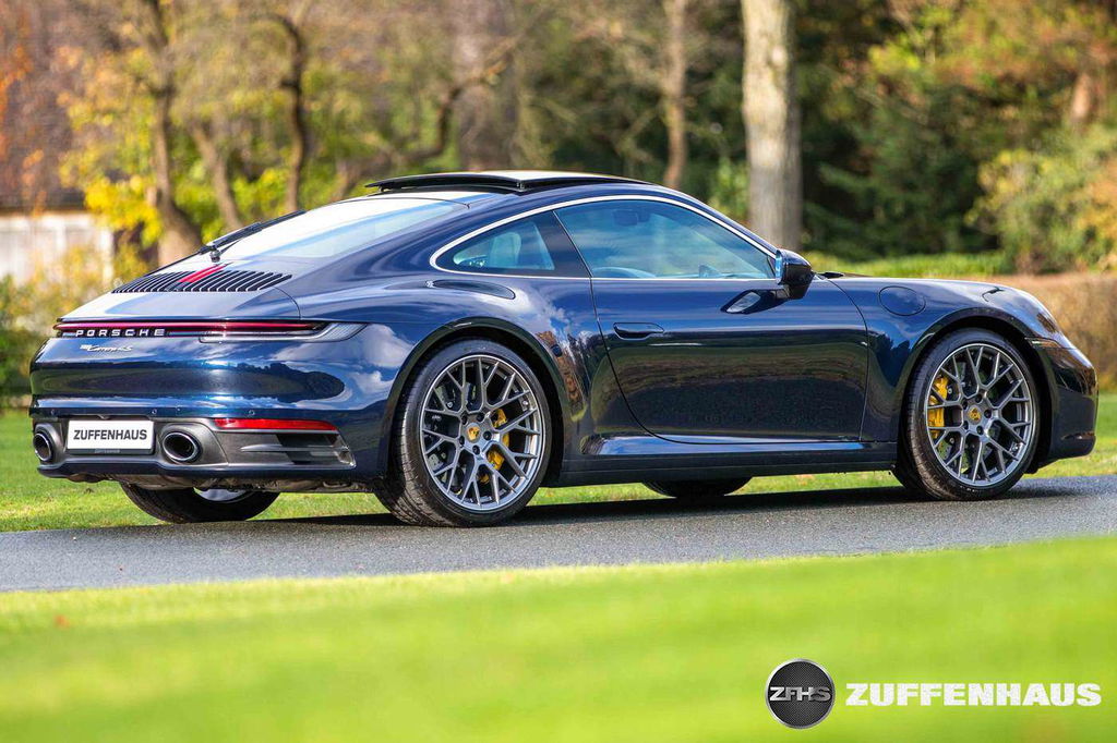 Porsche 992 Carrera 4S