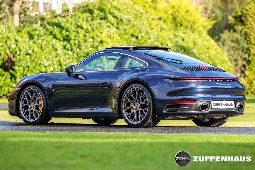 Porsche 992 Carrera 4S