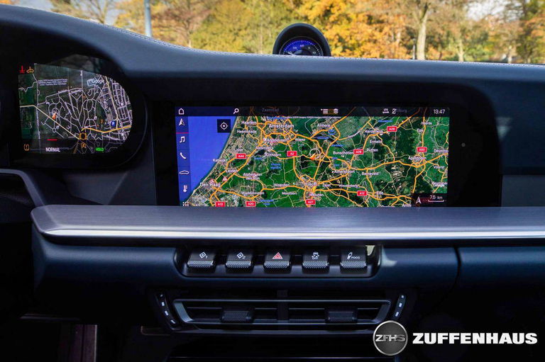 Porsche 992 Carrera 4S