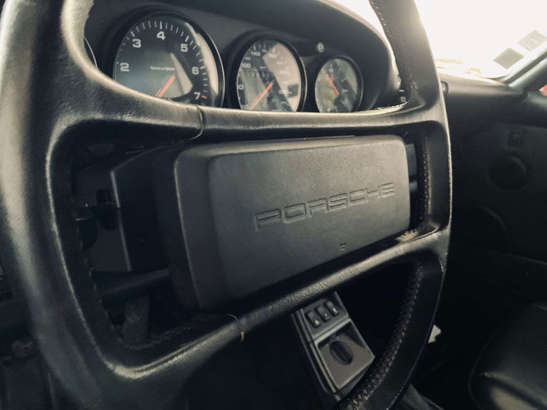 Porsche 964 Carrera 4