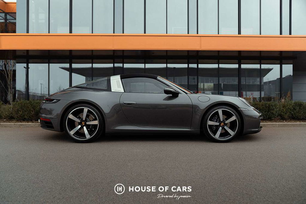 Porsche 992 Targa 4