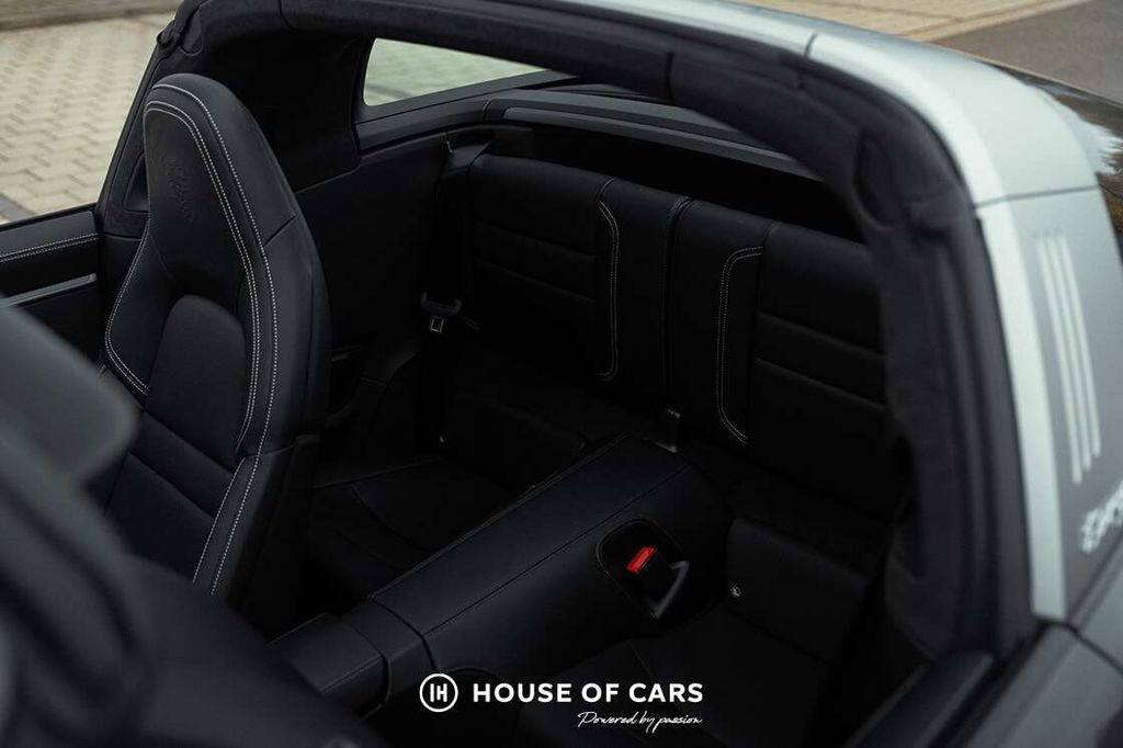 Porsche 992 Targa 4