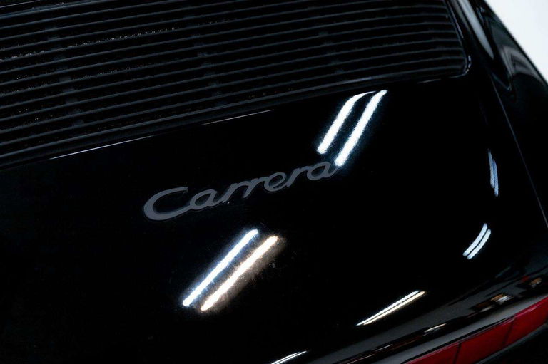 Porsche 911 Carrera 3.2 (US)