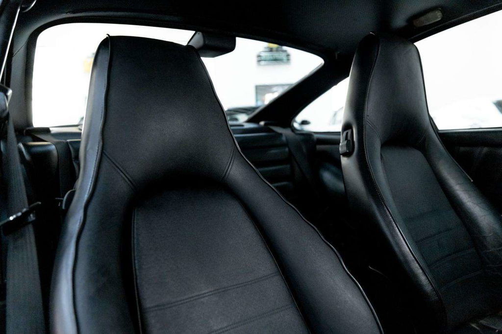 Porsche 911 Carrera 3.2 (US)