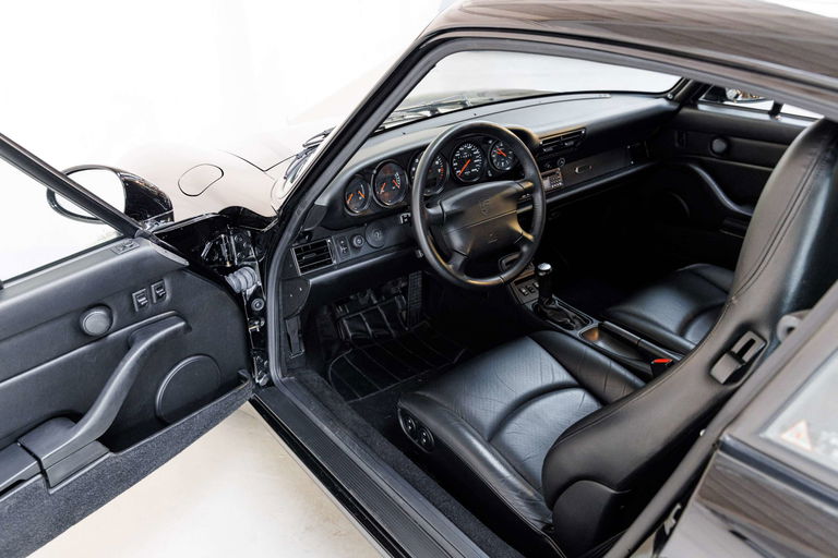 Porsche 993 Carrera 4
