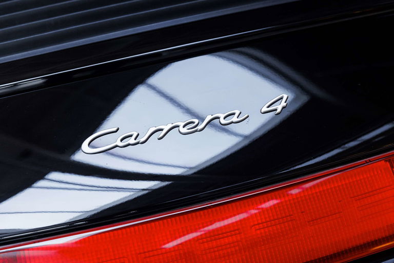 Porsche 993 Carrera 4