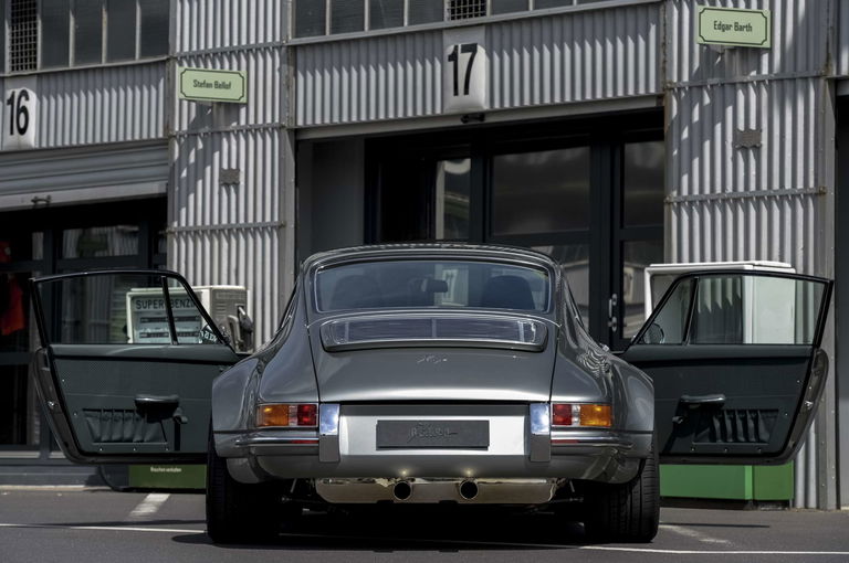 Porsche 911 Backdate