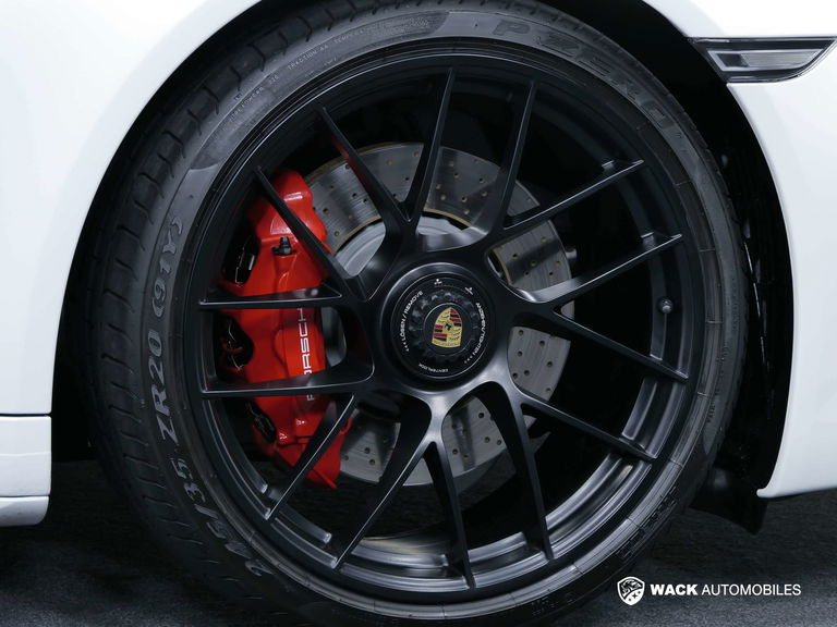 Porsche 991.2 Carrera GTS