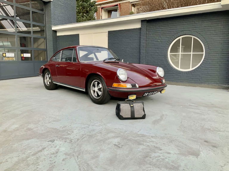 Porsche 911 E