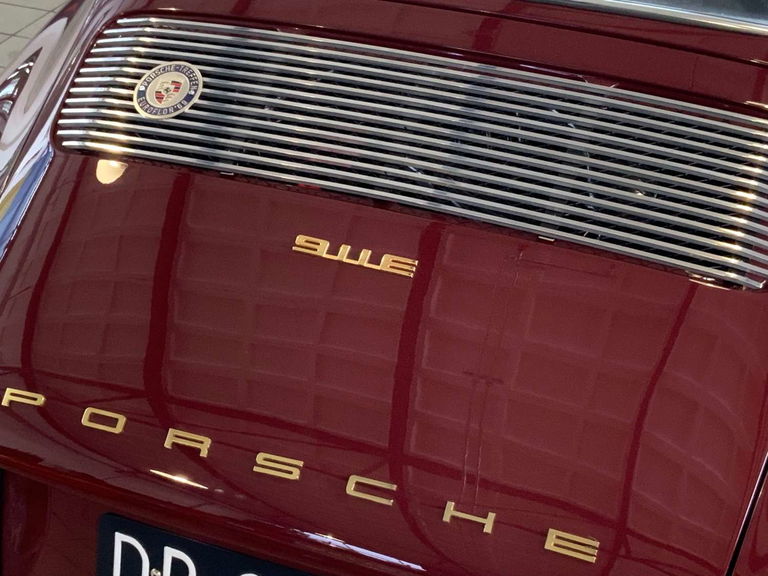 Porsche 911 E