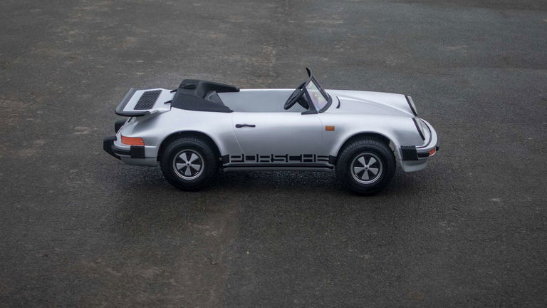 Porsche 911 Junior