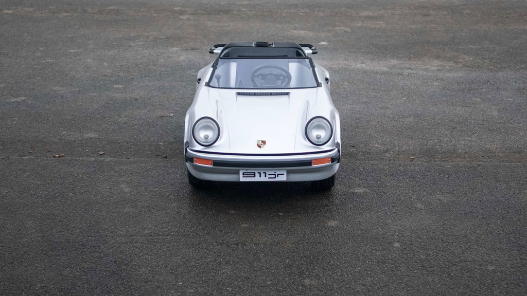 Porsche 911 Junior