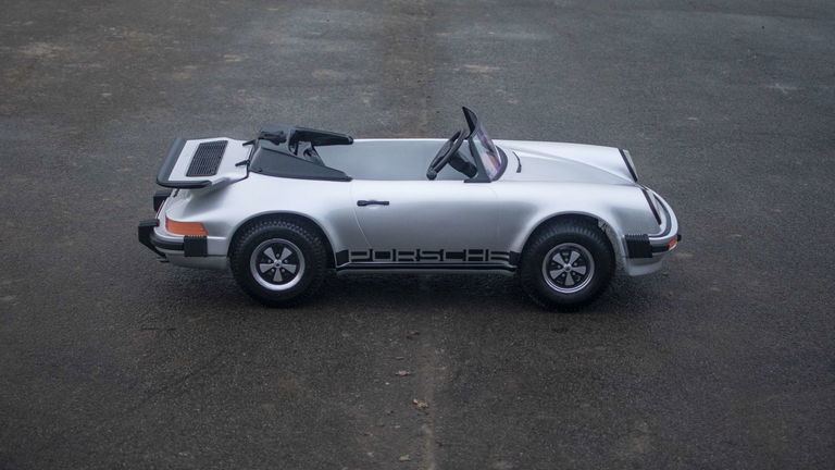 Porsche 911 Junior