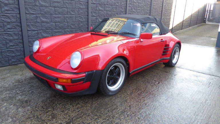 Porsche 911 Carrera 3.2 Speedster