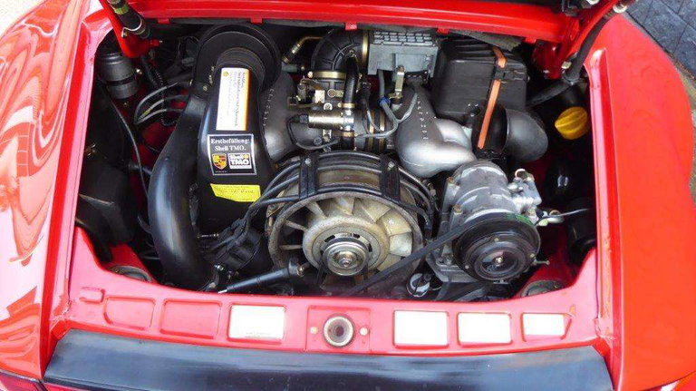Porsche 911 Carrera 3.2 Speedster (US)