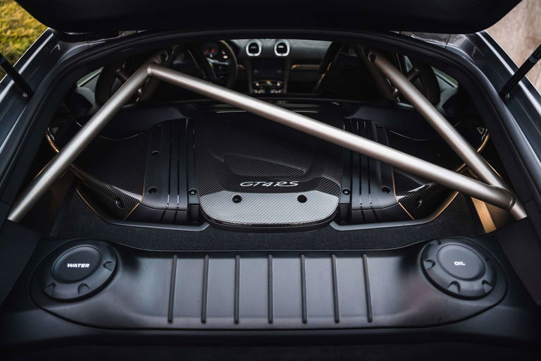 Porsche 718 Cayman GT4 RS