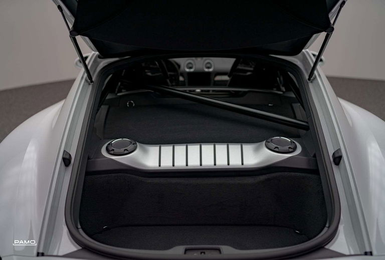 Porsche 718 Cayman GT4