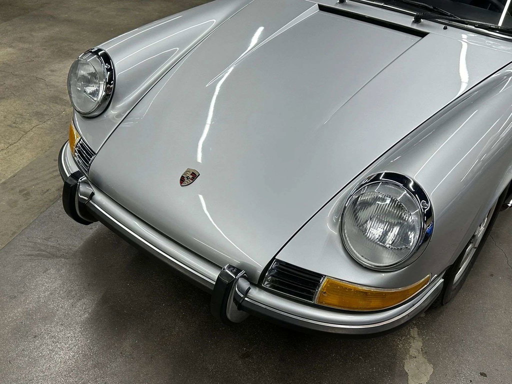 Porsche 911 E
