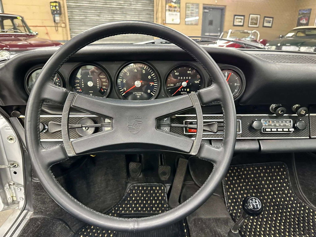 Porsche 911 E