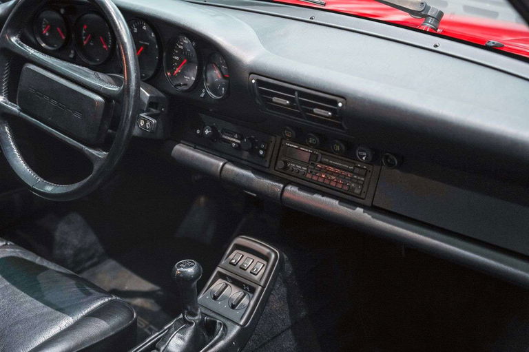 Porsche 964 Carrera 4