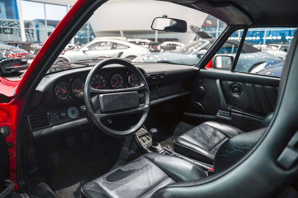 Porsche 964 Carrera 4