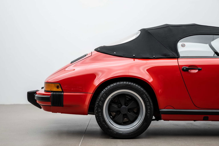 Porsche 911 Carrera 3.2 Speedster