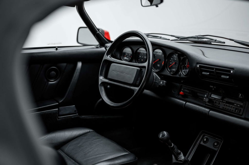 Porsche 911 Carrera 3.2 Speedster