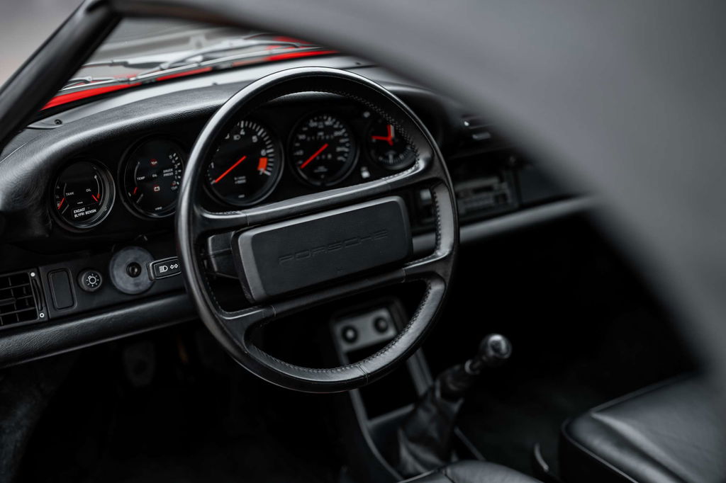 Porsche 911 Carrera 3.2 Speedster