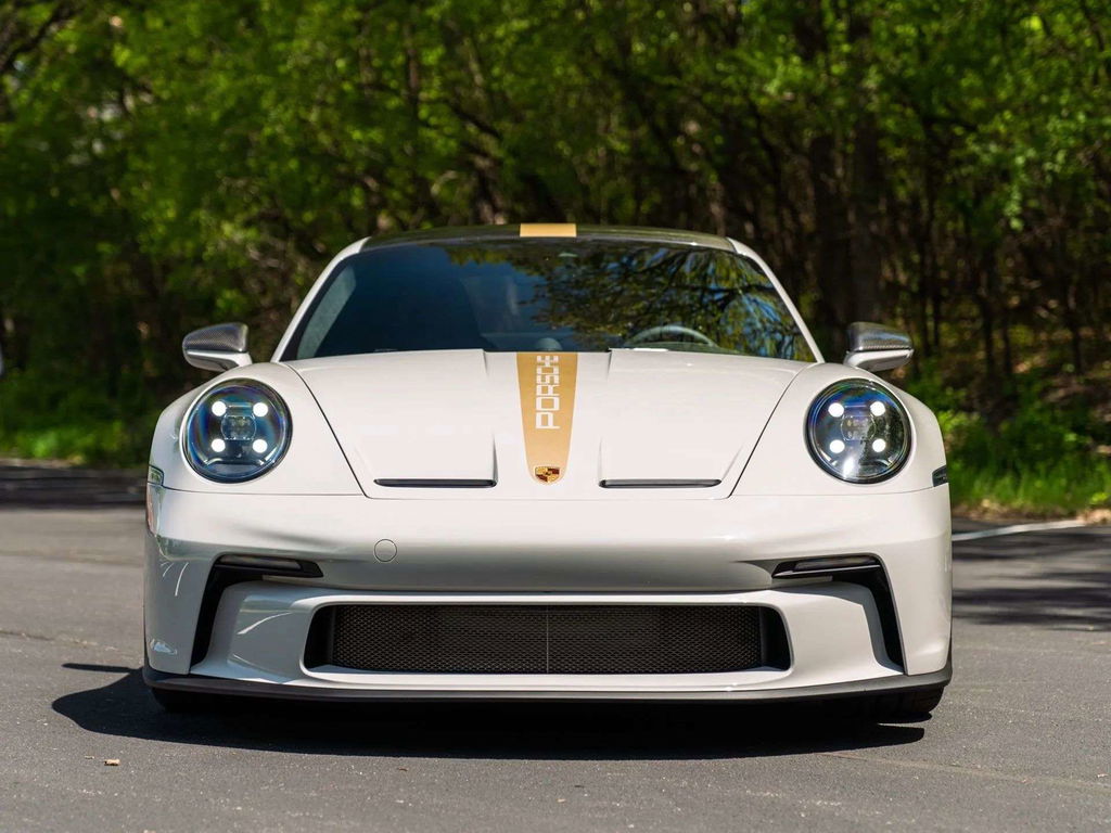 Porsche 992 GT3 Touring