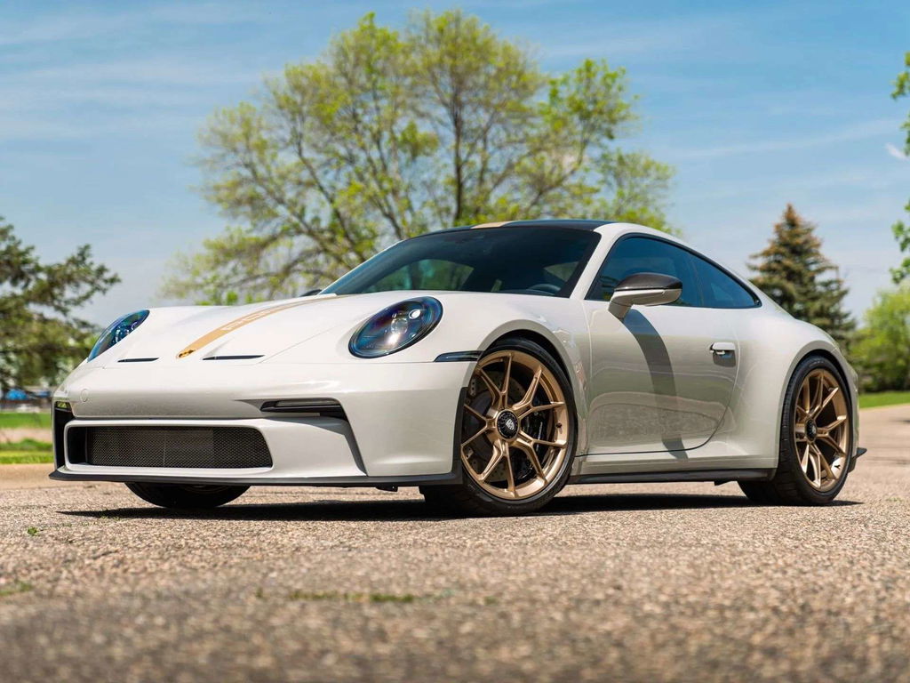 Porsche 992 GT3 Touring