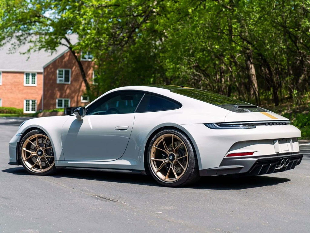 Porsche 992 GT3 Touring