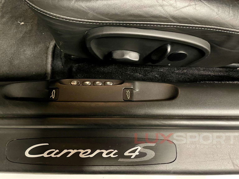 Porsche 996 Carrera 4S