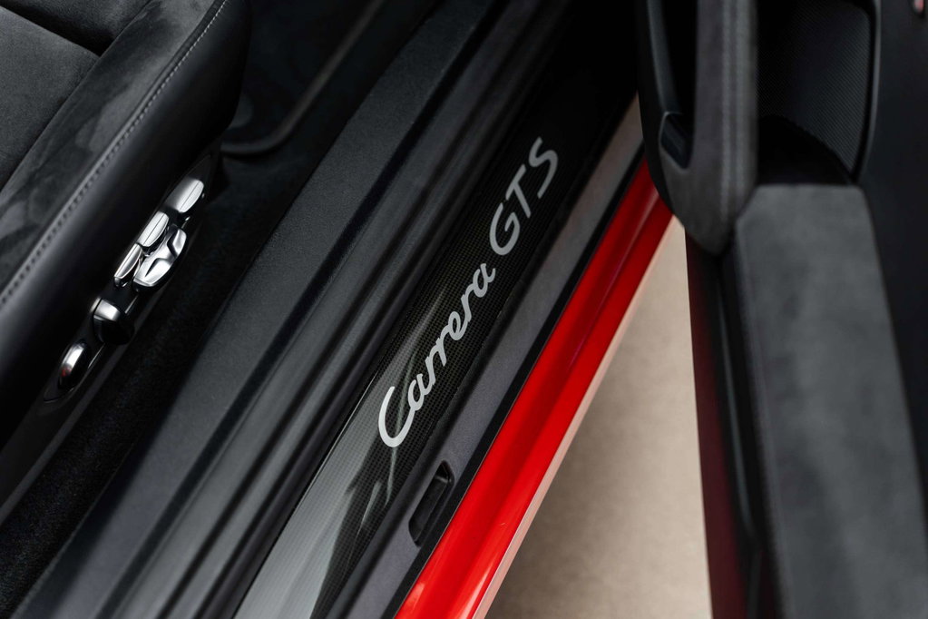 Porsche 991.2 Carrera GTS