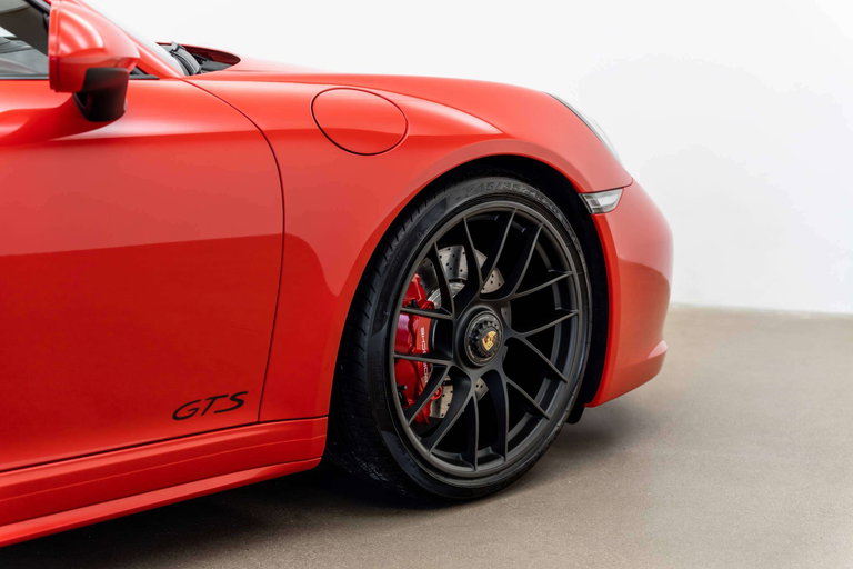 Porsche 991.2 Carrera GTS